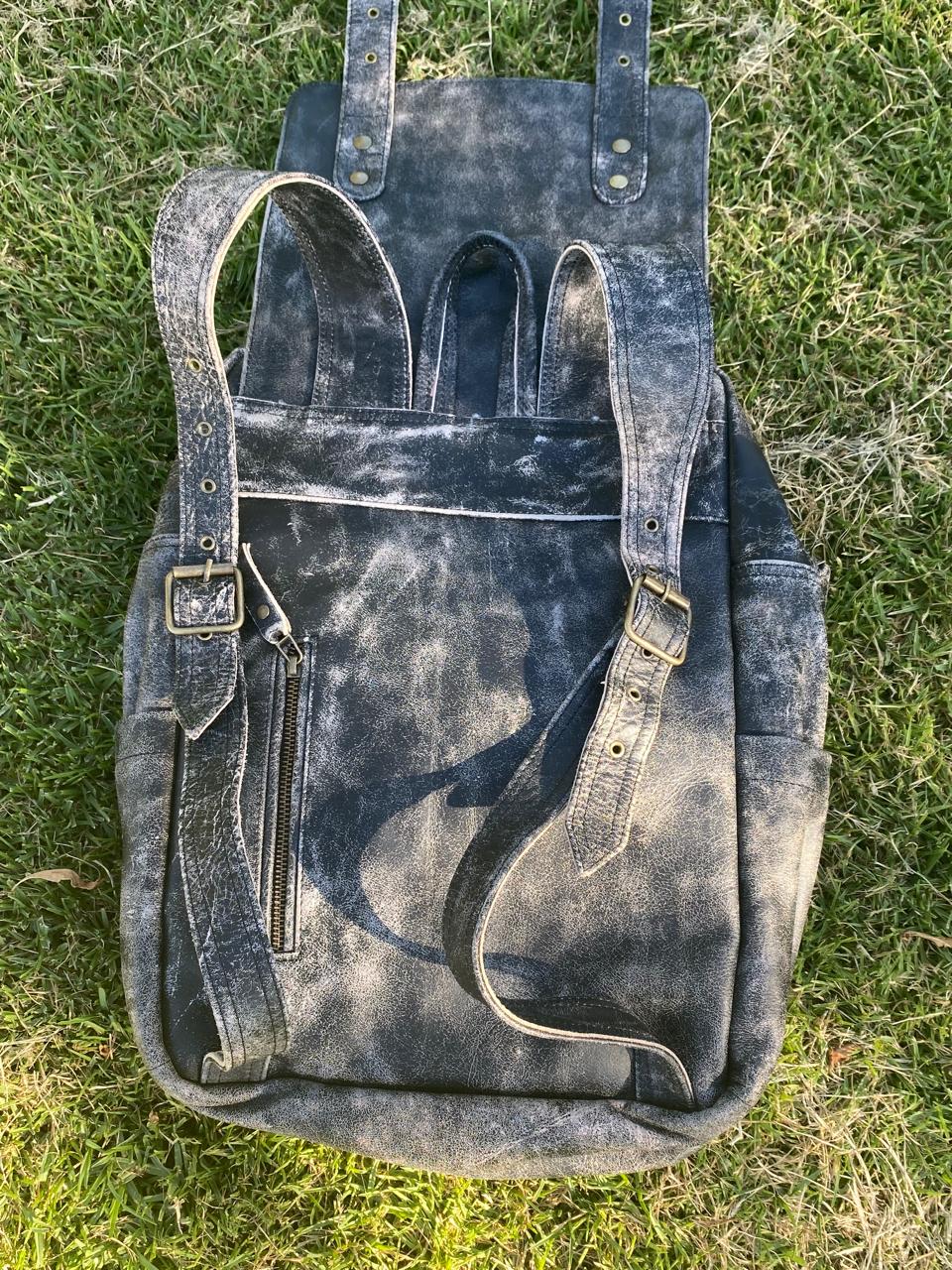 Mochila cuero Modelo_AGED