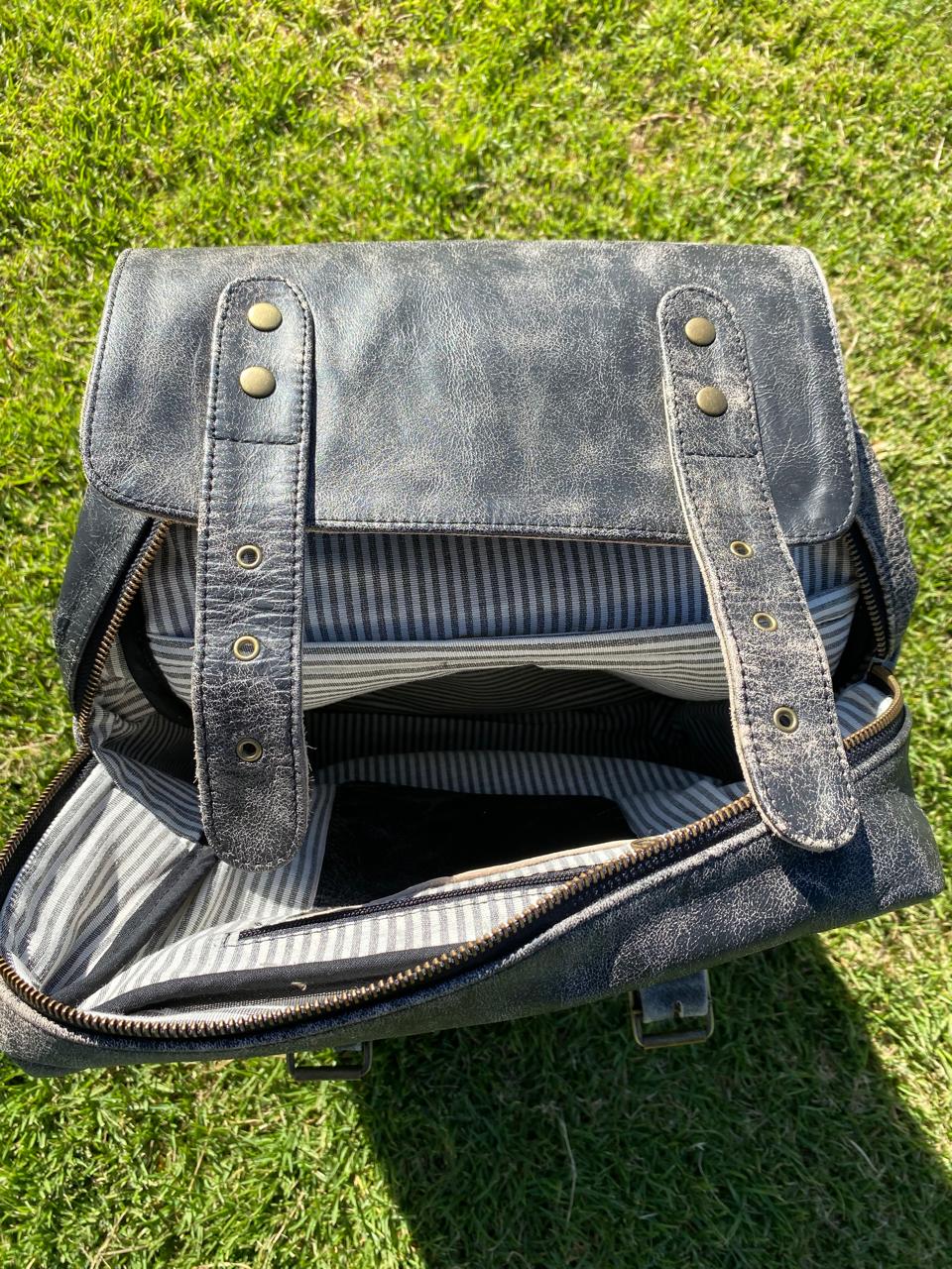 Mochila cuero Modelo_AGED